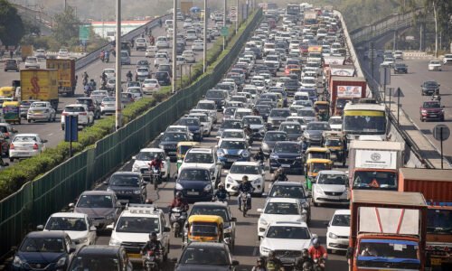 ಅವೈಜ್ಞಾನಿಕ ಕಾಮಗಾರಿಗೆ ಅತಂತ್ರವಾಯ್ತು ಬೆಂಗಳೂರು-ಮುಂಬೈ ಹೆದ್ದಾರಿ ಸಂಚಾರ