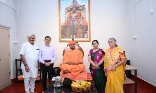 ಶ್ರೀಕ್ಷೇತ್ರ ಶ್ರವಣಬೆಳಗೊಳಕ್ಕೆ ತಮಿಳುನಾಡು ರಾಜ್ಯಪಾಲರ ಭೇಟಿ: