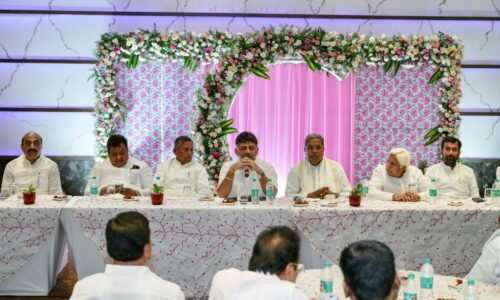 ತಡರಾತ್ರಿ ಸಿ ಎಲ್ ಪಿ ಸಭೆಯಲ್ಲಿ ನಡೆದಿದ್ದೇನು?