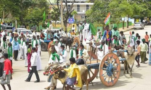 ಹೊಳಲ್ಕೆರೆ: ಬಿತ್ತನೆ ಬೀಜ-ರಸಗೊಬ್ಬರಗಳ ಬೆಲೆ ಏರಿಕೆಗೆ ರೈತರ ಆಕ್ರೋಶ