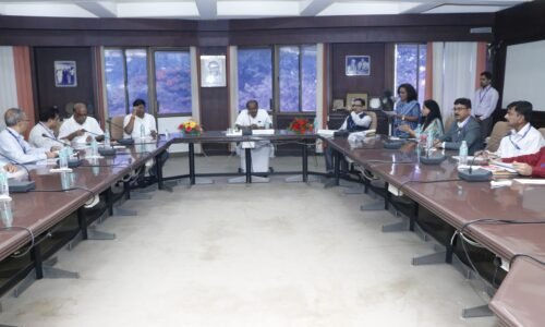 HMT ಪುನಶ್ಚೇತನಕ್ಕೆ ಕ್ರಮ, ವರದಿ ಕೇಳಿದ HDK