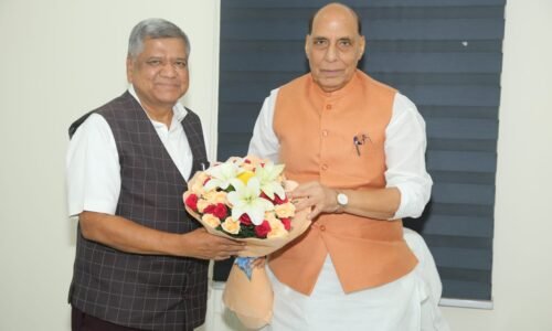 ಬೆಳಗಾವಿ ದಂಡು ಮಂಡಳಿ ವಿಷಯವಾಗಿ ಕೇಂದ್ರ ಸಚಿವ ರಾಜನಾಥ್ ಸಿಂಗ್ ಭೇಟಿಮಾಡಿದ ಜಗದೀಶ ಶೆಟ್ಟರ್