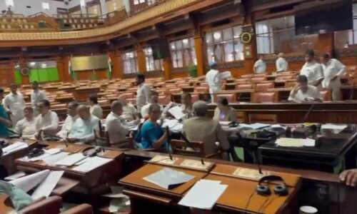 ಅಹೋರಾತ್ರಿ ಧರಣಿಗೆ ಮುಂದಾದ ಬಿಜೆಪಿ ಶಾಸಕರು: ವಿಧಾನಸಭೆಯಲ್ಲಿಯೇ ಠಿಕಾಣಿ