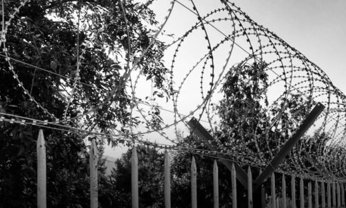 2 ನೇ ಮಹಾಯುದ್ಧದಲ್ಲಿ ಅಡಗಿಸಿದ್ದ ಬಾಂಬ್:   400 ಕ್ಕೂ ಹೆಚ್ಚು ಮನೆಗಳ ಸ್ಥಳಾಂತರ ಆದೇಶ