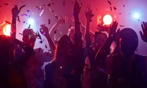 ಮೈಸೂರಿನ ಹೊರವಲಯದಲ್ಲಿ ರೇವ್ ಪಾರ್ಟಿ ಆಯೋಜನೆ: ಪೊಲೀಸರ ದಾಳಿ