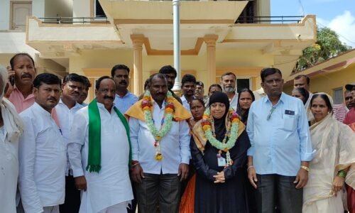 ನವಲಗುಂದ ಪುರಸಭೆ ಅಧ್ಯಕ್ಷರಾಗಿ ಶಿವಾನಂದ ತಡಸಿ, ಉಪಾಧ್ಯಕ್ಷೆಯಾಗಿ ಫರೀದಾಬಾನು ಬಬರ್ಚಿ ಅವಿರೋಧ ಆಯ್ಕೆ