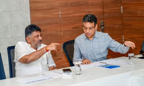 ಗುಂಡಿಗಳನ್ನು ಮುಚ್ಚುವಂತೆ ಅಧಿಕಾರಿಗಳಿಗೆ ಸೂಚನೆ ನೀಡಿದ ಡಿಸಿಎಂ