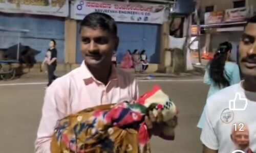 ಮಗುವಿಗೆ ಅನಾರೋಗ್ಯ ; ಮನಕರಗದ ಪೊಲೀಸರು