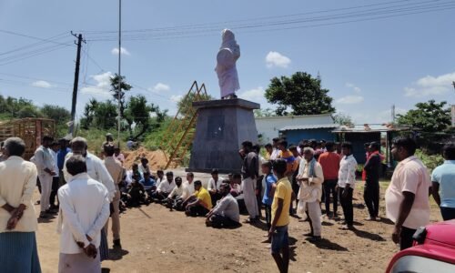 ನವಲಗುಂದ: ಸಂಗೊಳ್ಳಿ ರಾಯಣ್ಣ ಪ್ರತಿಮೆ ಭಗ್ನಗೊಳಿಸಿದ ಕಿಡಿಗೇಡಿಗಳು