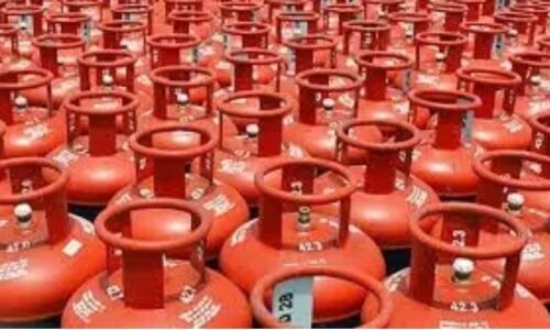 ವಾಣಿಜ್ಯ ಸಿಲಿಂಡರ್ ದರದ ಮೇಲೆ 39 ರು ಬೆಲೆ ಏರಿಕೆ ಬರೆ