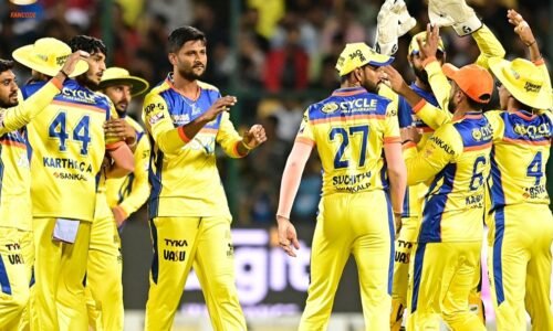 ಮೈಸೂರಿಗೆ ಮಹಾರಾಜ ಟ್ರೋಫಿ: ಕರುಣ್, ಕಾರ್ತಿಕ್ ಭರ್ಜರಿ ಬ್ಯಾಟಿಂಗ್ ನಿಂದ ಗೆಲುವು