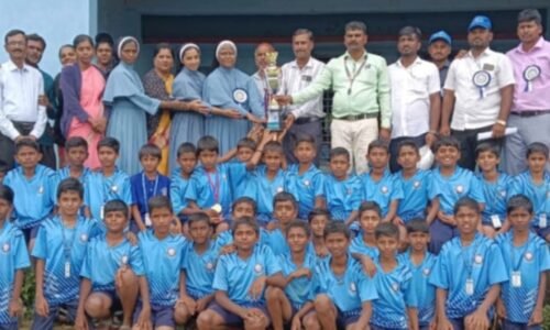 ಹೊಳೆಹೊನ್ನೂರು : ವಲಯಮಟ್ಟದ ಕ್ರೀಡಾಕೂಟದಲ್ಲಿ ಸೈಂಟ್ ಮೇರಿಸ್ ಆಂಗ್ಲ ಮಾಧ್ಯಮ ಶಾಲೆ ಸಮಗ್ರ ಪ್ರಶಸ್ತಿಯನ್ನು ಮುಡಿಗೆರಿಸಿದೆ