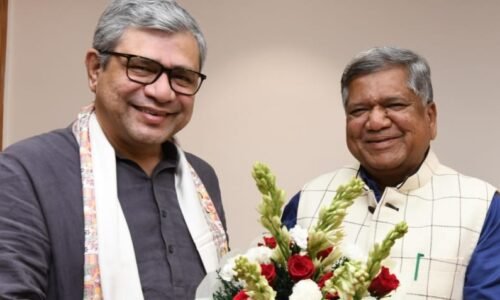 ಸವದತ್ತಿಗೆ ಹೊಸ ಮಾರ್ಗ ರಚಿಸಿ : ವಂದೇ ಭಾರತ್ ಬೆಳಗಾವಿಗೆ ವಿಸ್ತರಿಸಲು ಸಚಿವದ್ವಯರನ್ನು ಭೇಟಿಯಾಗಿ ಒತ್ತಡ ಹೇರಿದ ಸಂಸದ