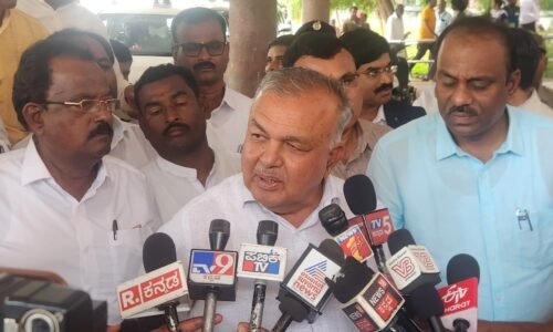 ಟ್ವೀಟ್ ಮಾಡುವುದಲ್ಲ, ಧೈರ್ಯವಿದ್ದರೆ ಎದುರಿಗೆ ಬಂದು ಮಾತನಾಡಲಿ: ಬಿಜೆಪಿಗರಿಗೆ ರಾಮಲಿಂಗಾ ರೆಡ್ಡಿ ಸವಾಲ್ !