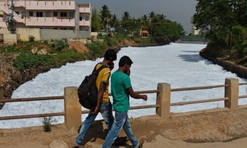ವರ್ತೂರು ಕೆರೆಯಲ್ಲಿ ಕೊಚ್ಚಿಕೊಂಡು ಹೋದ ಯುವಕ