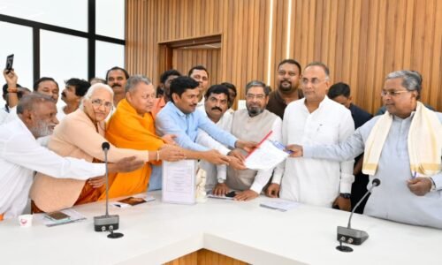 ಜಾತಿಗಣತಿ ವರದಿ ಜಾರಿಗೆ ಅಹಿಂದ ಮುಖಂಡರ ಮನವಿ