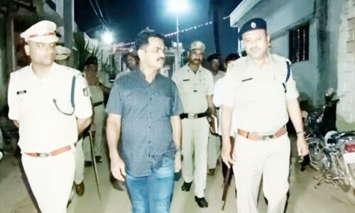 ವಕ್ಪ್ ಬೋರ್ಡ್ ಆಸ್ತಿ​​ ವಿವಾದ: ಸವಣೂರಿನಲ್ಲಿ ಮುಸ್ಲಿಂ ಮುಖಂಡನ ಮನೆಗೆ ಕಲ್ಲು ತೂರಾಟ