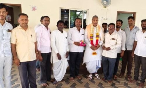 ಮಾಜಿ ಶಾಸಕ ಅಮರೇಗೌಡ ಬಯ್ಯಾಪುರ ಅವರಿಗೆ ಲಿಂಗಾಯತ ಮುಖಂಡರಿಂದ ಸನ್ಮಾನ