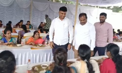 ಮಾಜಿ ಉಪಮೇಯರ್ ಎಲ್. ಎಲ್ ಶ್ರೀನಿವಾಸ್ ಹುಟ್ಟುಹಬ್ಬದ ಅಂಗವಾಗಿ ಪದ್ಮನಾಭ ನಗರ ಕ್ಷೇತ್ರದ ಮಹಿಳೆಯರಿಗೆ ಹಬ್ಬದ ಉಡುಗೊರೆ ವಿತರಣೆ