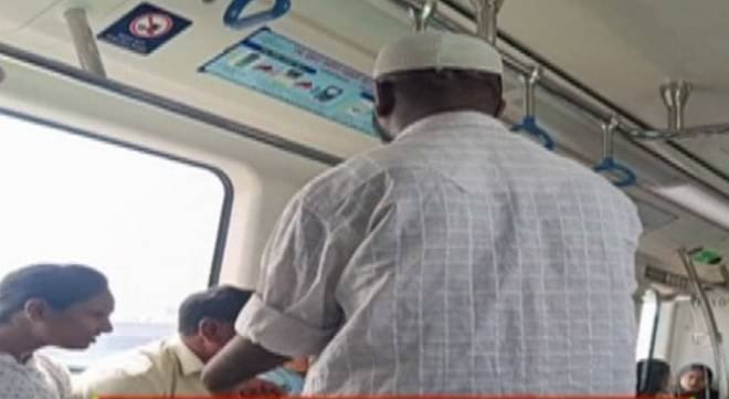 ಬೆಂಗಳೂರು ಮೆಟ್ರೋದಲ್ಲಿ ಭಿಕ್ಷಾಟನೆ : ಜಾಲತಾಣದಲ್ಲಿ ವಿಡಿಯೋ ವೈರಲ್