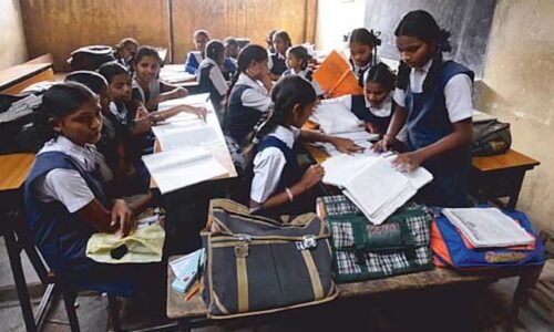 ಬಿರು ಬೇಸಿಗೆ ಹಿನ್ನೆಲೆ: ರಾಜ್ಯಾದ್ಯಂತ ಶಾಲೆಗಳಿಗೆ ಅವಧಿಗೂ ಮುನ್ನವೇ ರಜೆ ಘೋಷಣೆ?