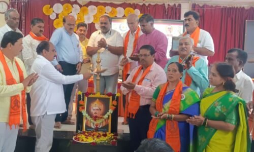 ಶರಣ ಸಾಹಿತ್ಯ ಎಲ್ಲ ಕಾಲಕ್ಕೂ ಎಲ್ಲ ವರ್ಗಕ್ಕೂ ಪ್ರಸ್ತುತವಾಗುವ ಅಂಶಗಳು: ಡಾ.ಸಂಗಮನಾಥ ಲೋಕಾಪುರ