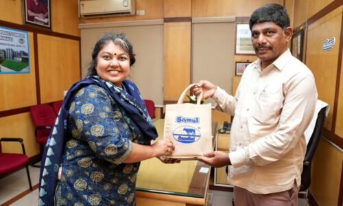 ನಂದಿನಿ ಉತ್ಪನ್ನಗಳ ಪ್ರಚಾರಕ್ಕೆ ನಾವೇ ರಾಯಭಾರಿಗಳಾಗಬೇಕು!