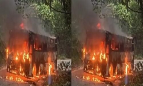 ಟ್ರಕ್ ಬೆಂಕಿಗಾಹುತಿ: ಸುಟ್ಟು ಕರಕಲಾದ 40 ಬೈಕ್ ಗಳು