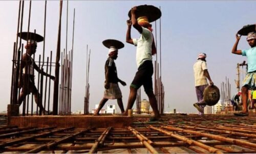 ಕಟ್ಟಡ ಕಾರ್ಮಿಕರಿಗೆ ಭದ್ರ ಭವಿಷ್ಯ: ಮಾಸಿಕ ಪಿಂಚಣಿ, ಕುಟುಂಬ ನೆರವು ಸೇರಿದಂತೆ ಹಲವು ಕಲ್ಯಾಣ ಯೋಜನೆಗಳು