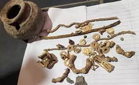 ಲಕ್ಕುಂಡಿಯಲ್ಲಿ ಪುರಾತನ ವಸ್ತುಗಳು ಪತ್ತೆ: ಪುರಾತತ್ವ ಇಲಾಖೆಯಿಂದ ಉತ್ಖನನ