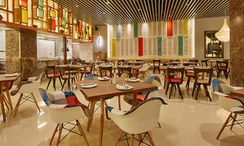 ಗಂಟೆಗಟ್ಟಲೇ ಹರಟೆ ಹೊಡೆಯುವವರಿಗೆ ಬರೆ: ಹೋಟೆಲ್ ನಲ್ಲಿ ಟೇಬಲ್ ಚಾರ್ಜ್ ನಿಗದಿಗೆ ಚಿಂತನೆ