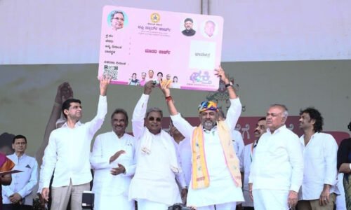 ಬಸ್ ನಲ್ಲಿ ಇನ್ಮುಂದೆ ಮಹಿಳೆಯರು ಆಧಾರ್ ಕಾರ್ಡ್ ಇಲ್ಲದೆ ಓಡಾಡಬಹುದು: ನೀವು ಮಾಡಬೇಕಿರುವುದೇನು?