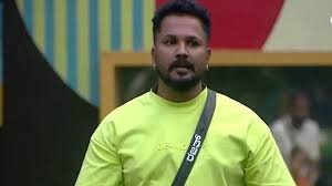 ಪಾರಂಪರಿಕ ಕಟ್ಟಡದ ಮುಂದೆ ಸಿಗರೇಟ್ ಹಿಡಿದು ಪೋಸ್: ಬಿಗ್ ಬಾಸ್ ಮಾಜಿ ಸ್ಪರ್ಧಿ ರಜತ್ ವಿರುದ್ಧ ದೂರು