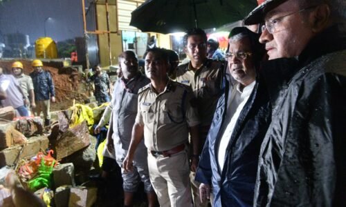 ಬೌರಿಂಗ್ ಆಸ್ಪತ್ರೆ ಗೋಡೆ ಕುಸಿತ: 7 ಮಂದಿ ಬಲಿ ₹5 ಲಕ್ಷ ಪರಿಹಾರ ಘೋಷಣೆ