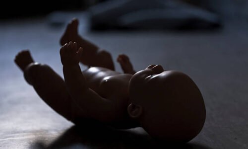 ದೇವನಹಳ್ಳಿಯ ಕಂಪನಿಯ ಶೌಚಾಲಯದಲ್ಲಿ ನವಜಾತ ಶಿಶುವನ್ನು ಯುವತಿ ಕೊಂದ ಘಟನೆ