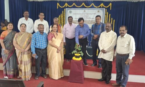 ಅರಿವಿನ ಬೆಳಕಿನಲ್ಲಿ ಸತ್ಯ ದರ್ಶನ ಮಾಡಿಸಿದವರು ಬಸವಣ್ಣ ಮತ್ತು ಕನಕದಾಸರು: ಕಾ.ತ.ಚಿಕ್ಕಣ