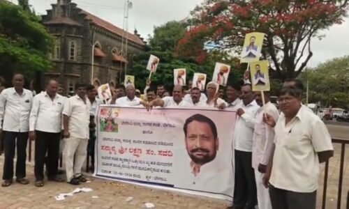 ಲಕ್ಷ್ಮಣ ಸವದಿಯವರಿಗೆ ಸಚಿವ ಸ್ಥಾನ ನೀಡಿ : ಗಾಣಿಗ ಸಮಾಜದ ಶಾಸಕರಿಗೆ ಸ್ಥಾನಮಾನ ನೀಡಲು ಹಕ್ಕೋತ್ತಾಯ ಮಂಡಿಸಿದ ಗಾಣಿಗ ಸಮಾಜದ ಮುಖಂಡರು