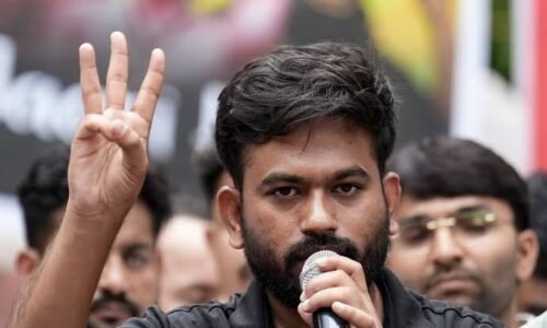 65000 ಸಂಬಳ, ವಿದೇಶದಲ್ಲಿ ಮಗನ ವ್ಯಾಸಂಗ : ಇದೆಲ್ಲ ಹೇಗೆ ಸಾಧ್ಯ? ತನಿಖೆಯಾಗಬೇಕು !