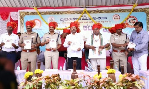 ನಾಡಕುಸ್ತಿ ಜೋಡಿ ಕಟ್ಟುವ ಕಾರ್ಯಕ್ರಮಕ್ಕೆ ಚಾಲನೆ ನೀಡಿದ – ಡಾ. ಯತೀಂದ್ರ ಸಿದ್ದರಾಮಯ್ಯ.